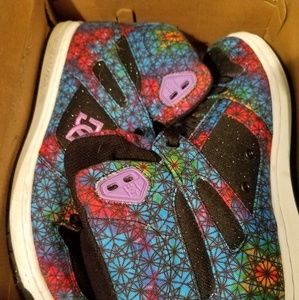 Woman DC hi top sneakers size 10